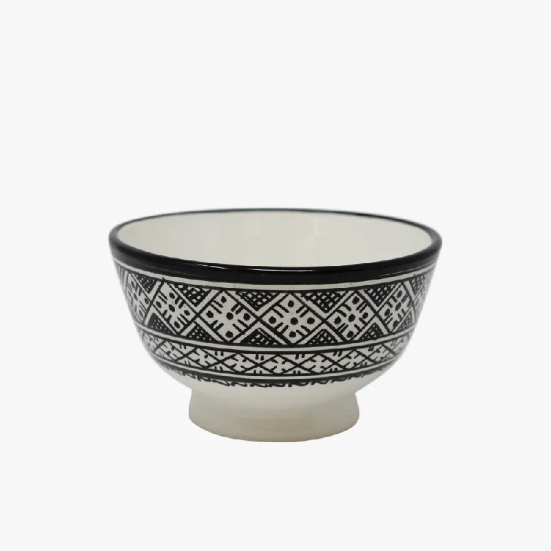 Black Just Right Serving Bowl